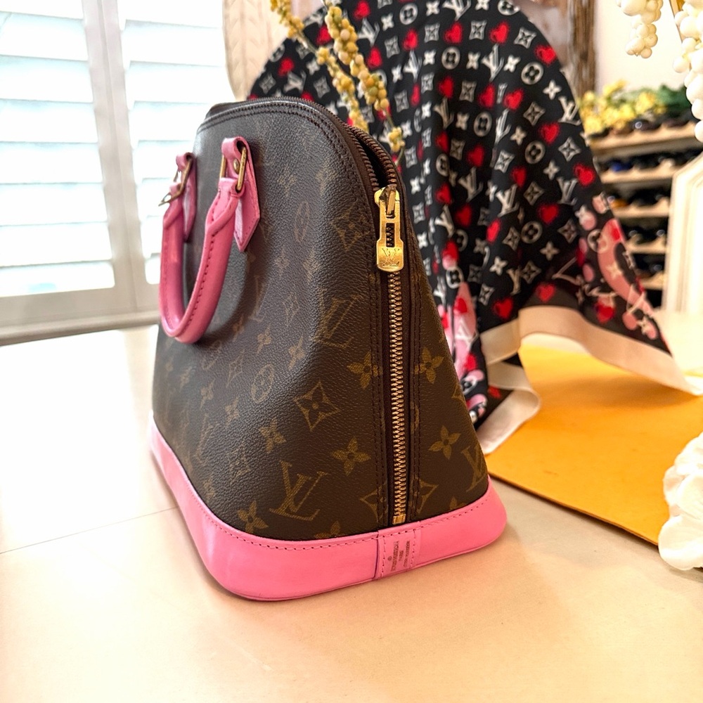 Louis Vuitton Alma PM - Picture 3 of 12
